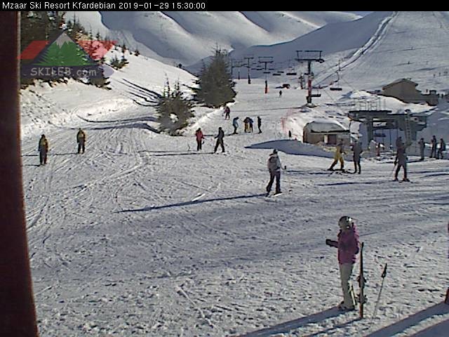 Mzaar Ski Resort Kfardebian Lebanon webcam on 01291515 by SKILEB.com