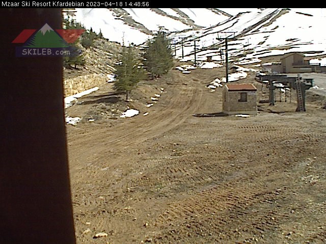 Mzaar Ski Resort Kfardebian Lebanon webcam on 04181916 by SKILEB.com