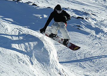 How to build a snowboard kicker in ski Lebanon
