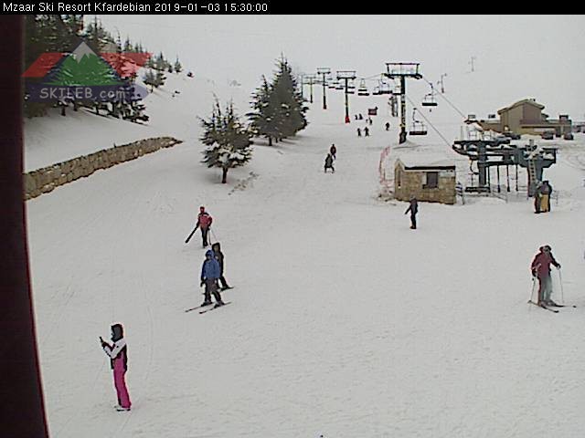 Mzaar Ski Resort Kfardebian Lebanon webcam on 01031016 by SKILEB.com