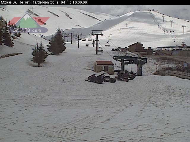 Mzaar Ski Resort Kfardebian Lebanon webcam on 04181210 by SKILEB.com