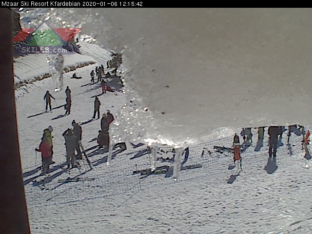 Mzaar Ski Resort Kfardebian Lebanon webcam on 01061012 by SKILEB.com