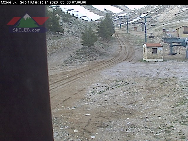 Mzaar Ski Resort Kfardebian Lebanon webcam on 05081007 by SKILEB.com