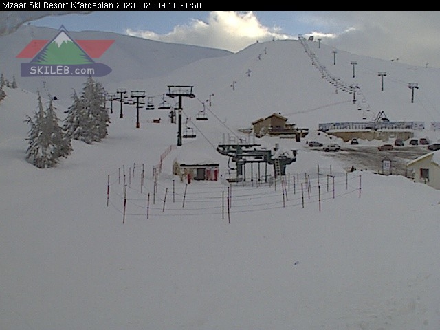 Mzaar Ski Resort Kfardebian Lebanon webcam on 02091016 by SKILEB.com