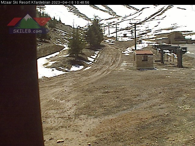 Mzaar Ski Resort Kfardebian Lebanon webcam on 04181210 by SKILEB.com